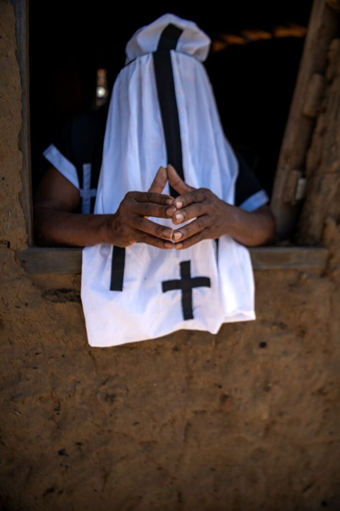 Penitente - fotografia (30x40cm) R$ 1.200,00