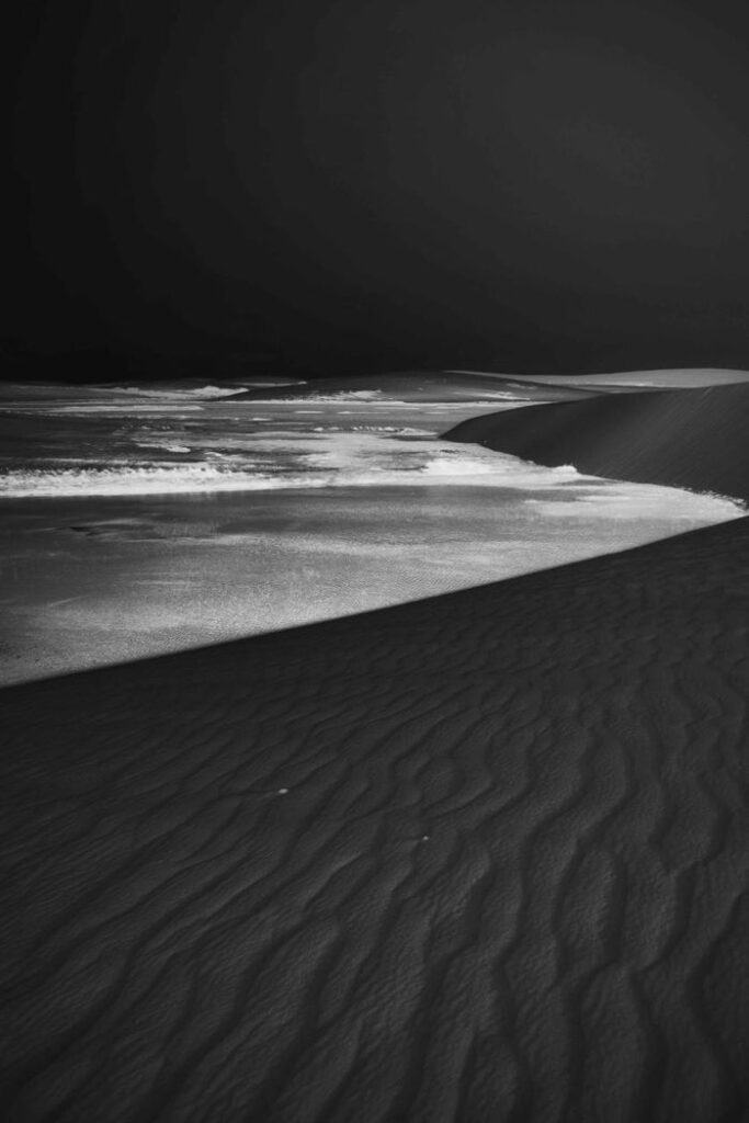 Horizon, série: O Interval.  Impressão fine art pigmentada sbre papel Studio Enhansed, montada em chassi de madeira - 2025. (30x45cm) - R$ 3.000,00
